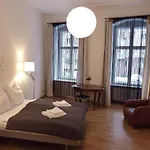 Apartment25